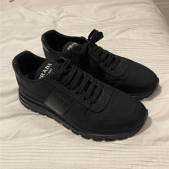 Used only one time shoes - Picture 1 of 4
